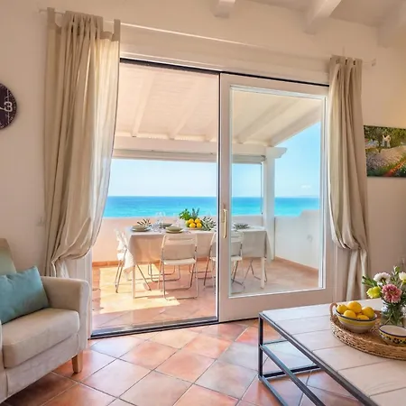 Castel Sardo Grande Attico Con Spettacolare Vista Mare Veranda E 卡斯特尔萨多