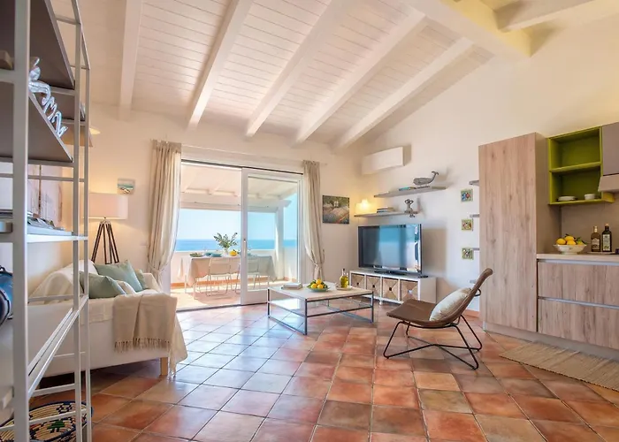Castel Sardo Grande Attico Con Spettacolare Vista Mare Veranda E 卡斯特尔萨多