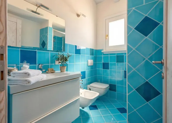 Castel Sardo Grande Attico Con Spettacolare Vista Mare Veranda E 卡斯特尔萨多