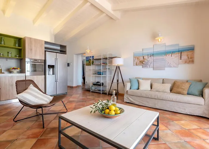 Castel Sardo Grande Attico Con Spettacolare Vista Mare Veranda E 卡斯特尔萨多